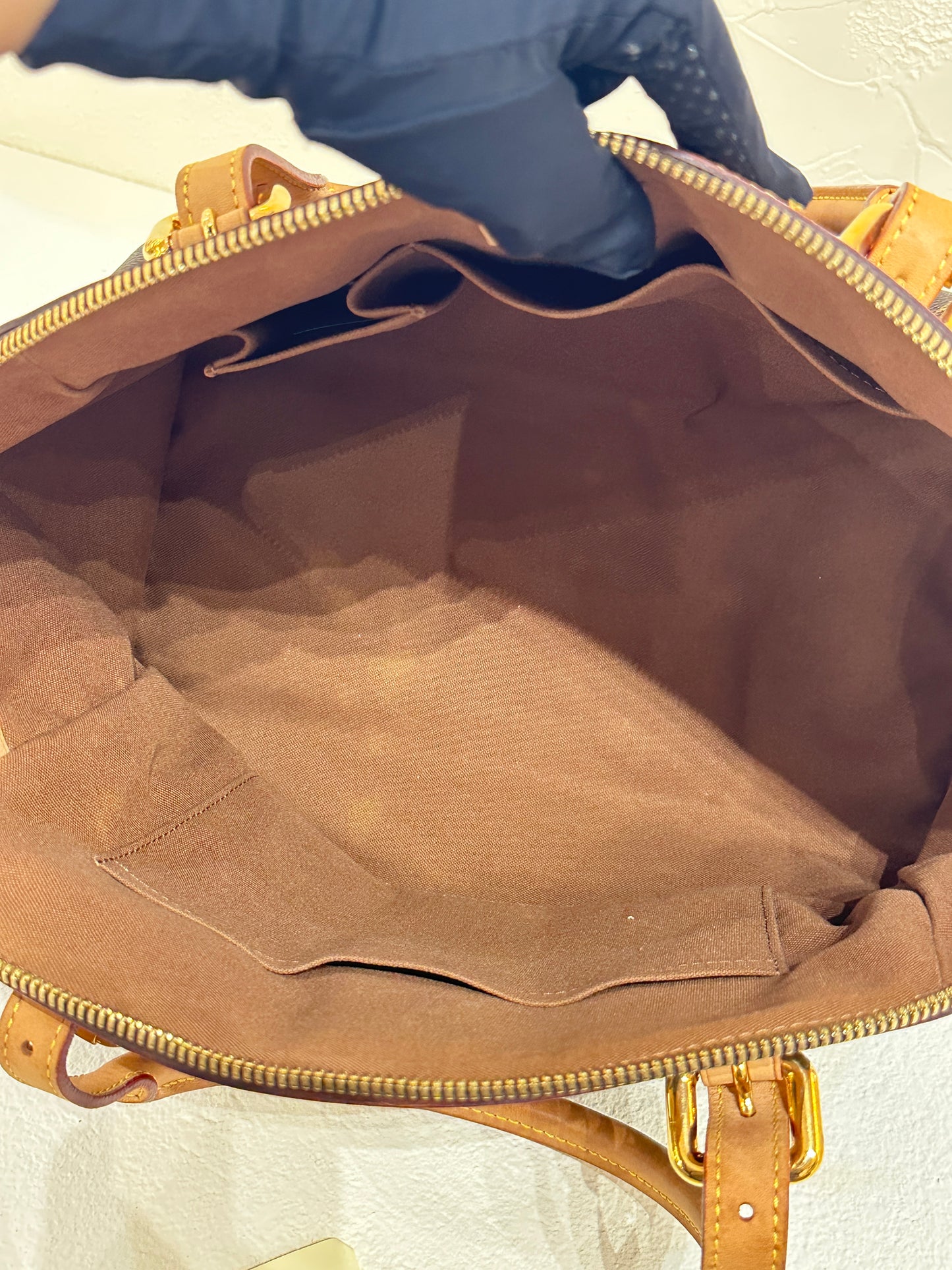 LOUIS VUITTON TIVOLI GM