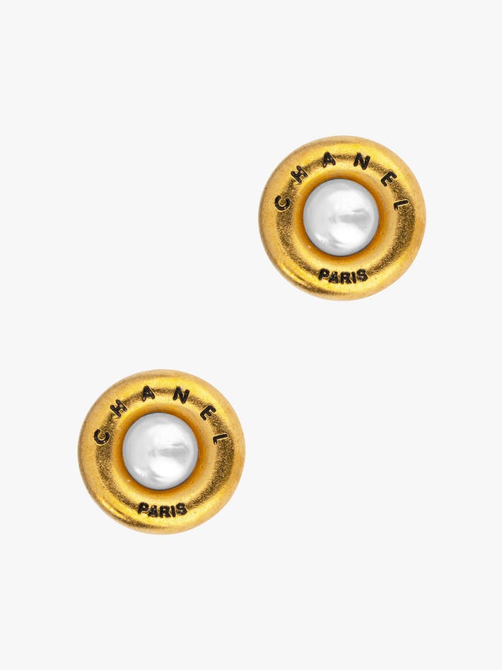 Chanel round pearl earrings