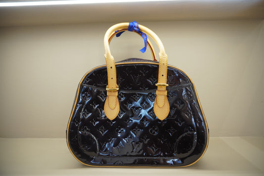 LOUIS VUITTON SUMMIT DRIVE