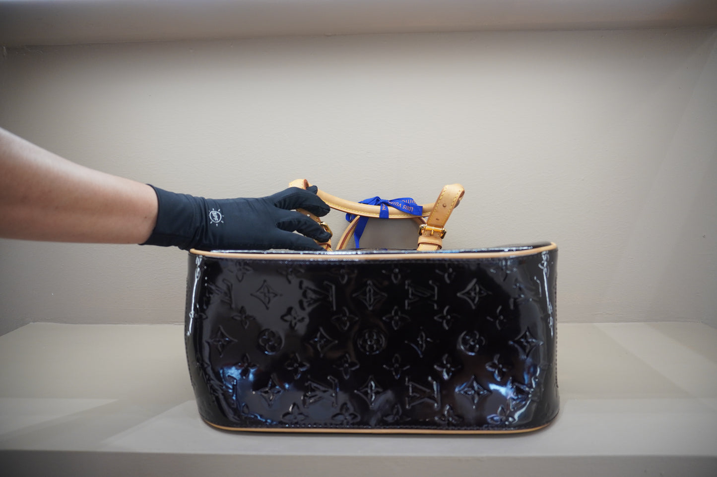 LOUIS VUITTON SUMMIT DRIVE