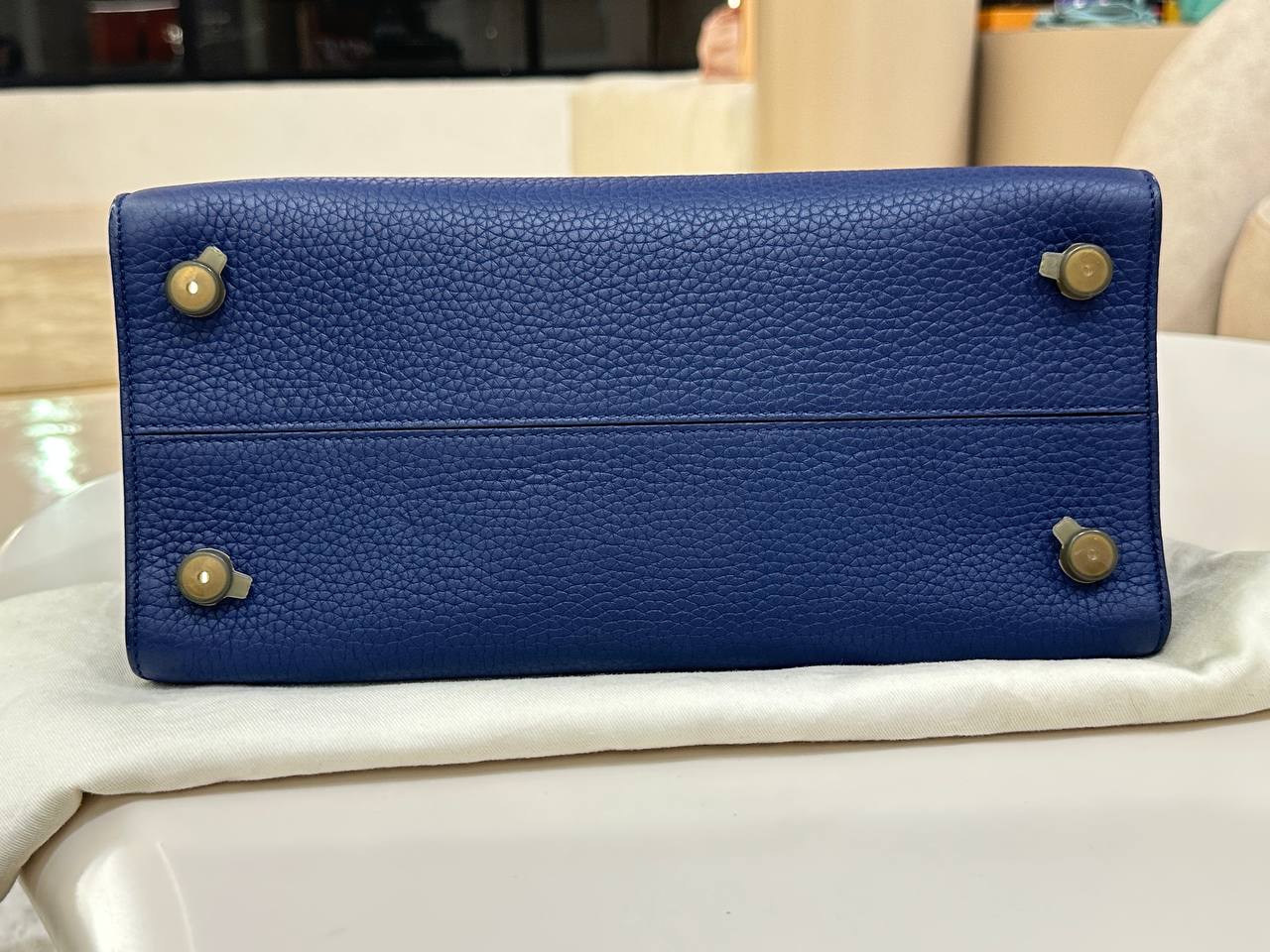 CHRISTIAN DIOR DIOREVER MEDIUM